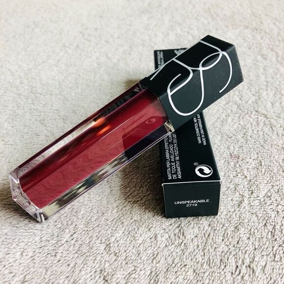 NIB Nars Velvet Lip Glide in Unspeakable - Picture 1 of 8